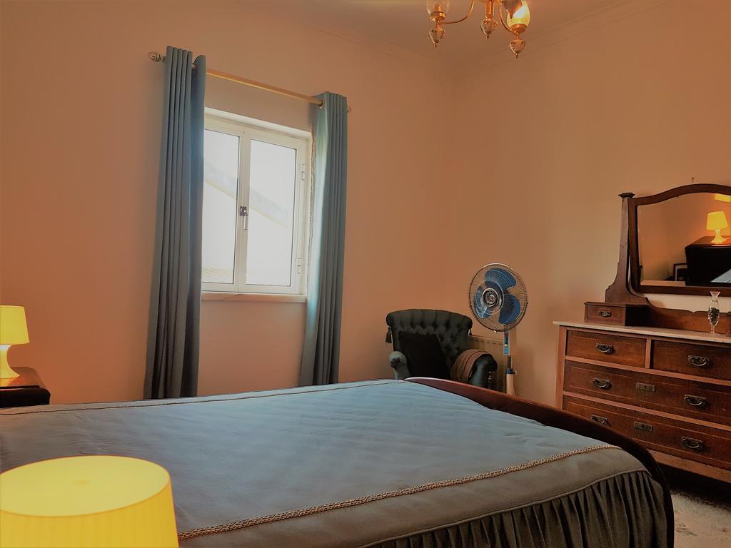 Caparica Quiet Rooms シャルネカ エクステリア 写真